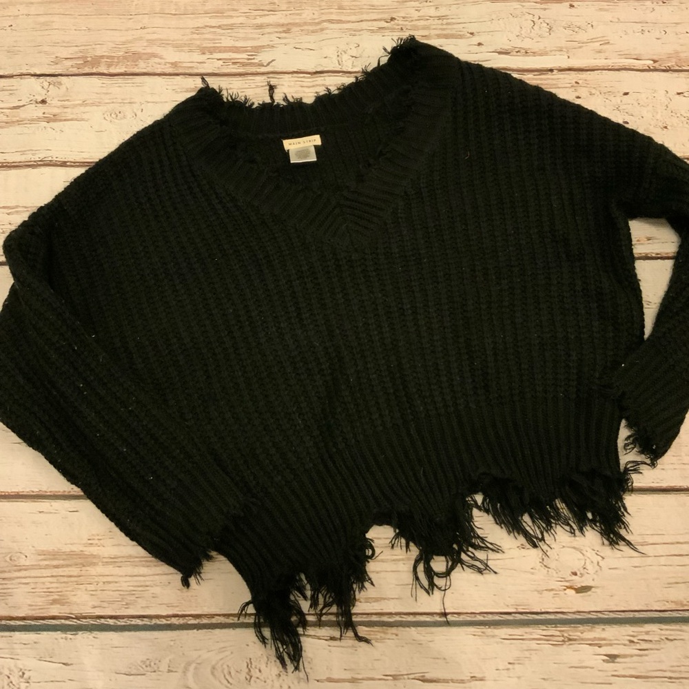 Main Strip Distressed V-Neck‎ Sweater - Small